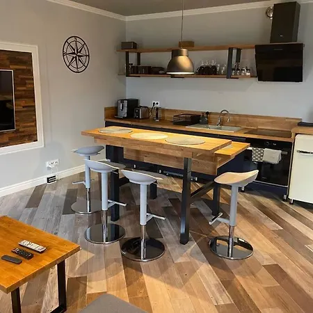 23 - Komfortowy I Przestronny. * Zegrze Poludniowe